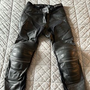 Men's Joe Rocket Armored Leather Motorcycle Pants, 32